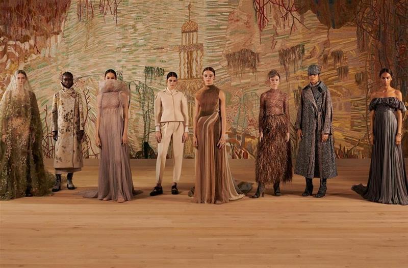 LVMH : termine une semaine luxueuse sur la barre des 600 euros