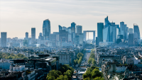 Mi-séance Paris : le CAC 40 passe au rouge, balancé entre Kering qui rit et Hermès qui pleure