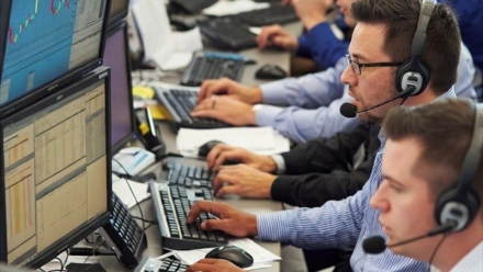 Mi-séance Paris : le CAC 40 se reprend avec un coup de pouce du luxe