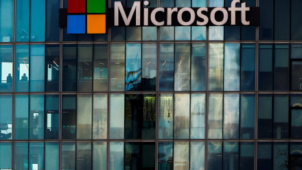 Microsoft : Bill Ackman se renforce, juge la "valorisation très attractive"