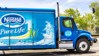Nestlé va créer une coentreprise avec l'Américain Platinum Equity pour ses eaux en bouteille