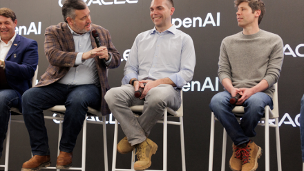 OpenAI prévoit 850 milliards de dollars d'expansion, Sam Altman "comprend que les gens soient inquiets"