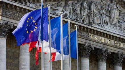 Ouverture Paris : la situation politique en France plombe le CAC 40