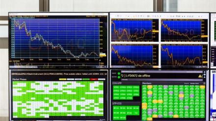 Ouverture Paris : le CAC40 se cale sur les 8.700 points avant l'inflation américaine