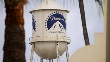 Paramount Skydance flambe à Wall Street, alors que le rapprochement avec Warner Bros. se précise