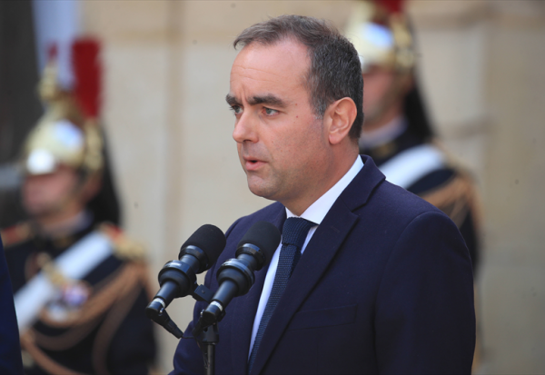 Préouverture Paris : la situation politique en France va freiner le CAC 40