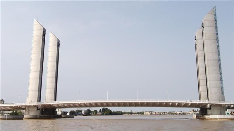 Qwamplify poursuit son recentrage stratégique