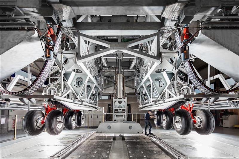 Safran : Eric Lombard et Marc Ferracci saluent l'annonce de l'implantation de la prochaine usine de freins d'avions à Saint Vulbas