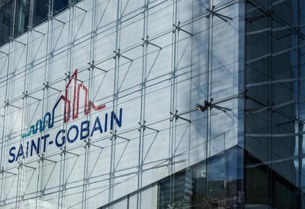 Saint-Gobain vise plus de 15% de marge d'Ebitda en 2026