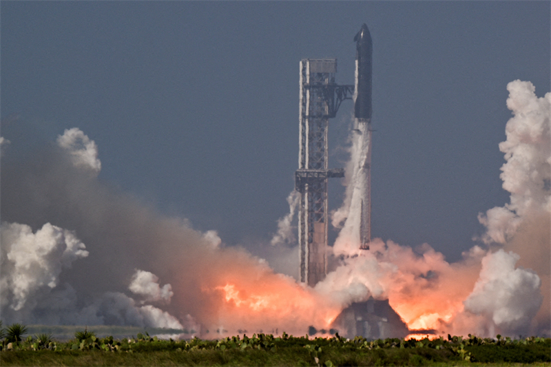 SpaceX confirme vouloir lever 75 milliards de dollars