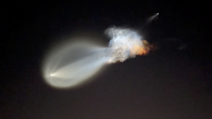 SpaceX s'enflamme à Wall Street, alors que Musk envisage 1.000 milliards de revenus