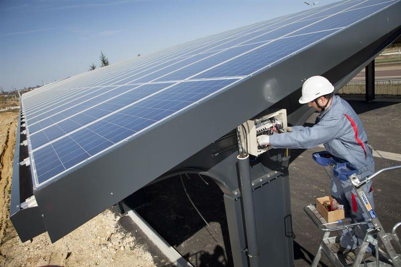 Spie : recule après les annonces