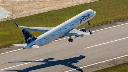Spirit Airlines : échappe provisoirement à la faillite, le titre s'envole de 50%