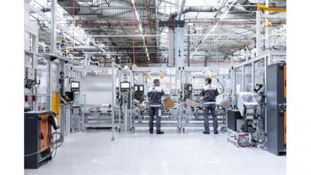 Stellantis : une capacité annuelle de production de plus d'un 1 million de moteurs électriques en Lorraine