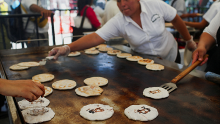 Strategy : Michael Saylor dément avoir vendu du Bitcoin et dit accélérer ses achats