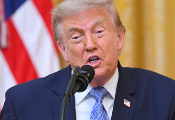 Trump Media veut vendre un accès ultra-rapide aux messages de Trump sur Truth Social