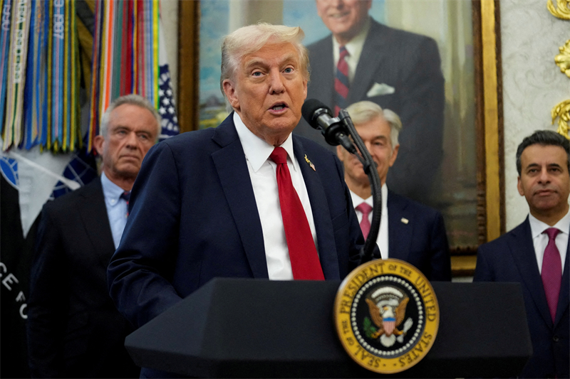 Trump prêt à faire un gros chèque aux Américains avec les revenus des droits de douane