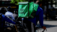 Uber offre 14,8 milliards de dollars pour racheter Delivery Hero