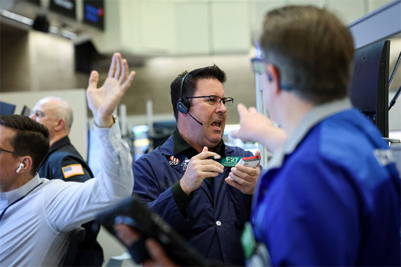 Wall Street consolide après les records