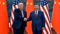 Wall Street corrige avant la rencontre Trump-Xi, miné par les bons indicateurs PMI