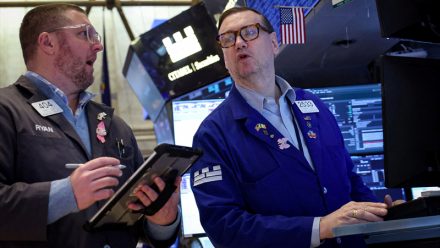 Wall Street creuse ses pertes après les mauvais chiffres des prix à la production