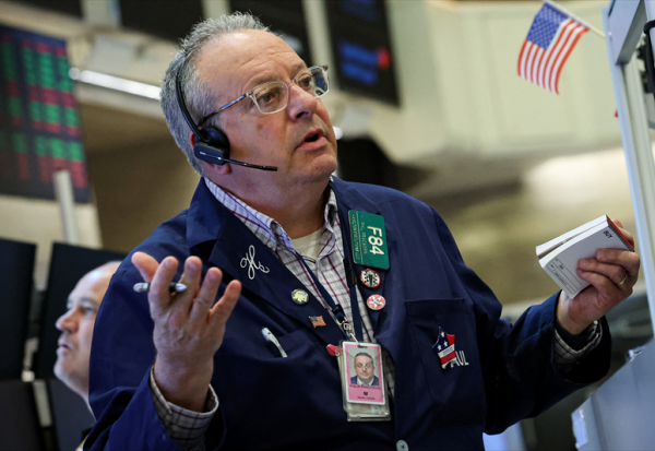 Wall Street dans le rouge, Ukraine et Fed préoccupent