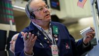 Wall Street dans le rouge, Ukraine et Fed préoccupent