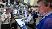 Wall Street dans le vert après les 'stats', bonne surprise concernant l'inflation