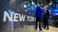 Wall Street dans le vert, avec la détente obligataire et le secteur pharmaceutique