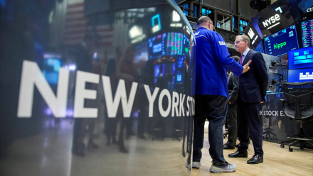 Wall Street dans le vert, avec la détente obligataire et le secteur pharmaceutique