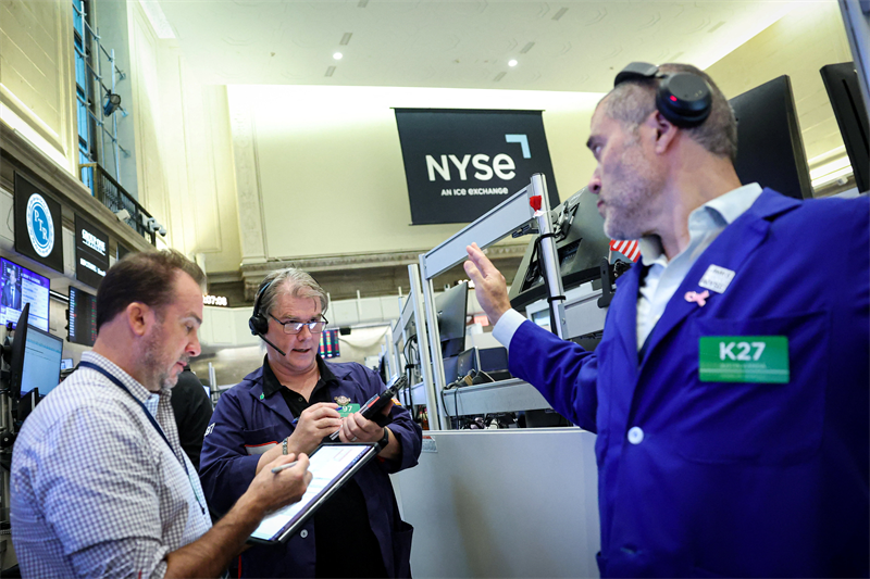 Wall Street dans le vert avec la détente sur les rendements obligataires