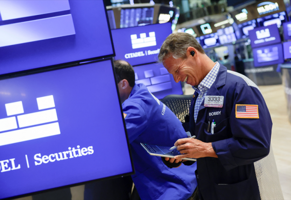 Wall Street dans le vert, mais Broadcom souffre