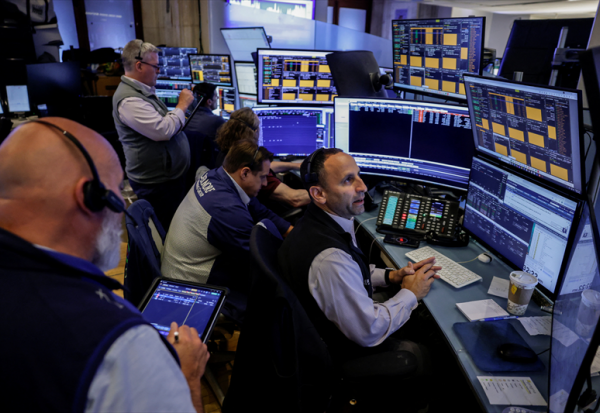 Wall Street : Dow Jones et S&P 500 au sommet