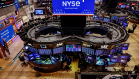 Wall Street en ordre dispersé, alors que le Nasdaq ouvre en forte baisse