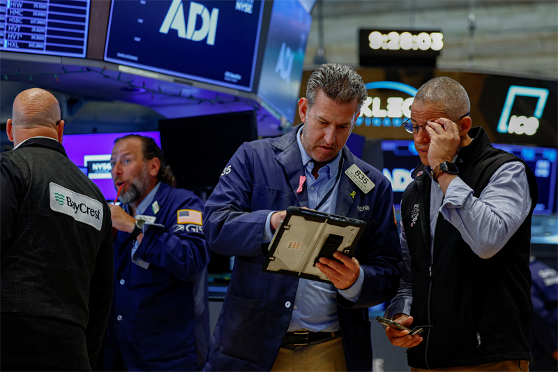 Wall Street en ordre dispersé, avant un possible accord au Moyen-Orient