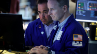 Wall Street en repli avec la 'tech' et la rumeur OpenAI