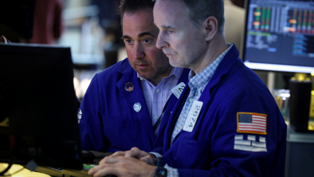 Wall Street en repli avec la 'tech' et la rumeur OpenAI