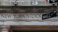 Wall Street en repli, avec Tesla, IBM et les tensions commerciales