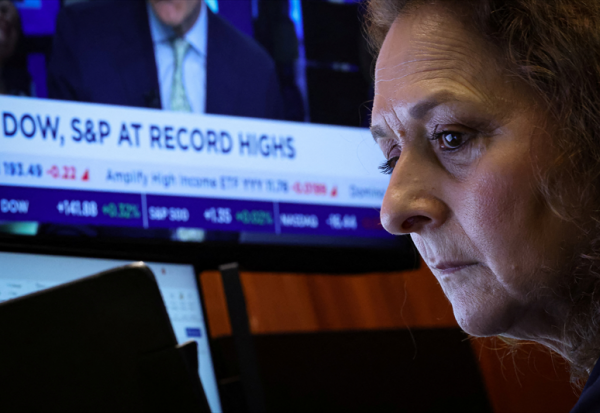 Wall Street fébrile, Ukraine et Fed préoccupent