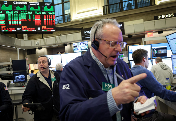 Wall Street : Intel dévisse et plombe les indices