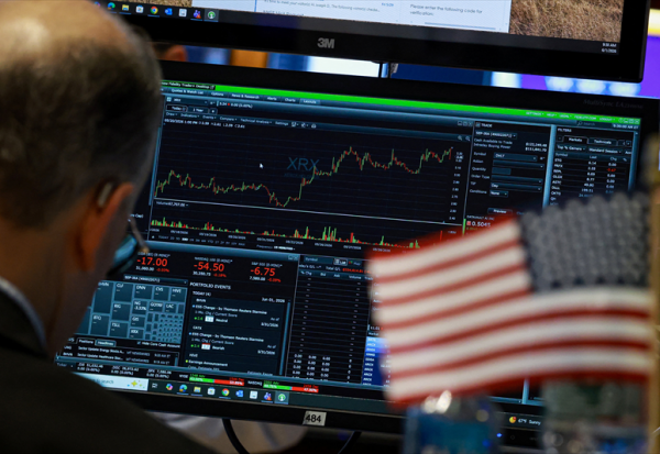 Wall Street : le Nasdaq retombe avec Broadcom et l'IA