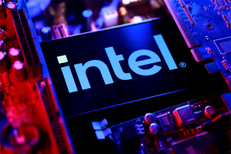 Wall Street plonge avec Amazon et Intel