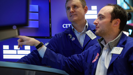 Wall Street repasse dans le vert, en attendant Alphabet, Amazon et l'emploi