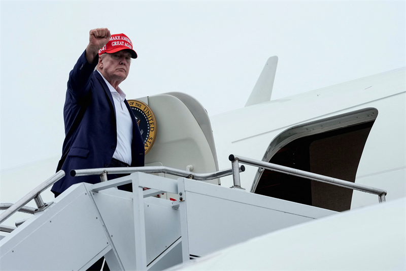 Wall Street résiste, alors que Trump menace de bombarder Oman