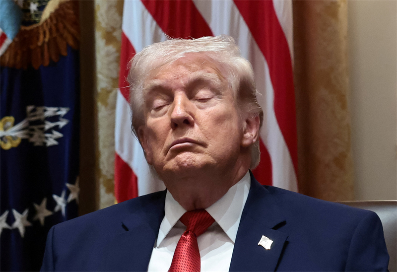 Wall Street s'enfonce en territoire de correction, sans solution sur l'Iran