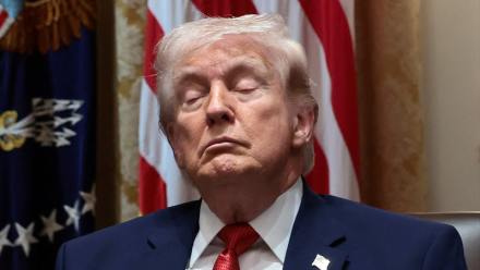 Wall Street s'enfonce en territoire de correction, sans solution sur l'Iran