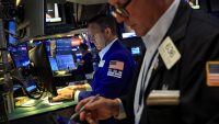 Wall Street se redresse avec l'accalmie au Moyen-Orient