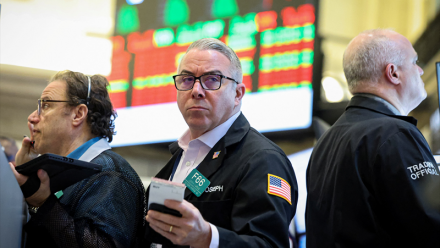 Wall Street suspendu aux annonces de la Fed et des 'Mag 7'