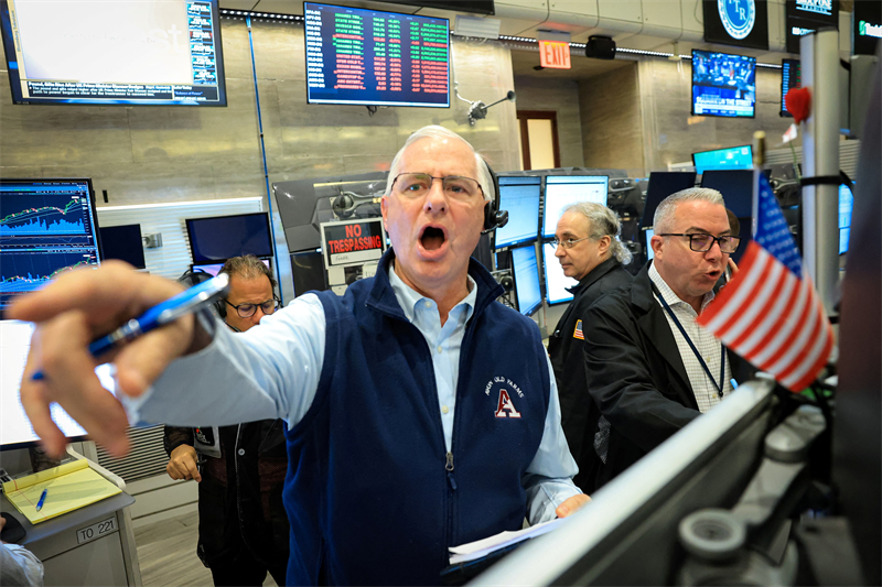 Wall Street tente un sursaut avec l'accalmie au Moyen-Orient