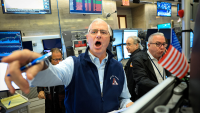 Wall Street tente un sursaut avec l'accalmie au Moyen-Orient